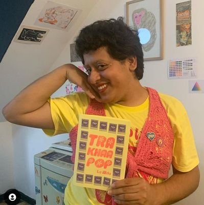 traka bocona. hija no reconocida de Camila Sosa y la Lemebel.
💗 'la marikona del pueblo' (2022)
💄 'trakhaa pop' (2023).