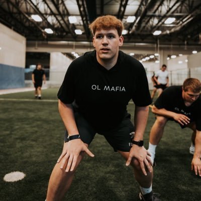 raf_beezy's profile picture. OL @valpoufootball