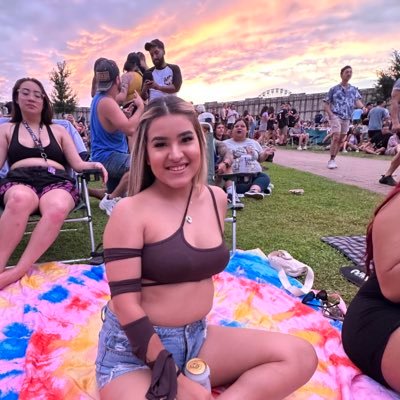 arlethmejia62's profile picture. | 26 | momma of a beautiful babygirl 🫶🏽