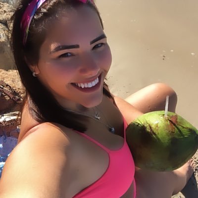 Marketeira. Gaúcha morando em floripa. Eva é meu case de sucesso!