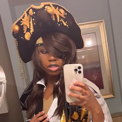 🍪 Lvl.28 🍪 Cosplayer 🍪 Just trying my best 🍪 Leona’s little meow meow 🍪 Next con 🔜 Otakon