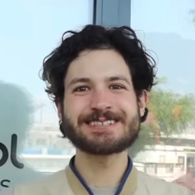 b0bleplast's profile picture. FØLG PÅ EGET ANSVAR! dis is da twidder bomb laughing machine..identifiserer meg som ipad beboer av ytre laksevåg, og ja profilbildet mitt er min ekte onkel🤦‍♀️