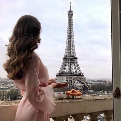 mnerah163's profile picture. حبيبي أبيٰ، وأن رحل