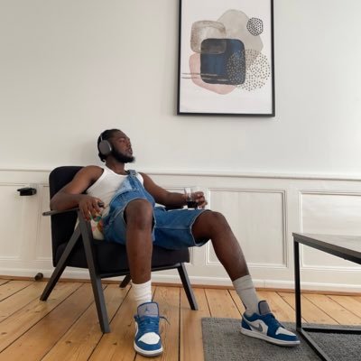 __mipo's profile picture. Small medium at large. ⭐️ ⭐️