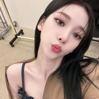 jnklcllsmnb's profile picture. otp tao peak vl mấy con gà bt j 🥵?

jenlisa,jiminjeong,satzu,lingorm,annyeongz,...
