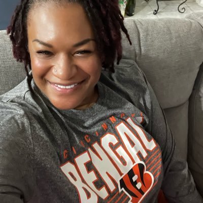 #EveryWoman! Wife, mom, sister, friend, retired combat veteran, highly educated #badass, Independent holding both sides 2 task. #Buckeyes #GoBengals ✊🏽✊🏾✊🏿