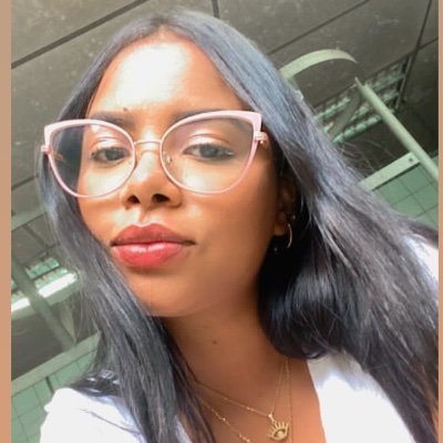 yainelbrm's profile picture. 27🌻

Com. Social