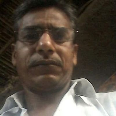 LaxmanC16696802's profile picture. follow back 100% 
मत पूछ मेरे कारोबार का नाम  नफ़रत की दुनिया में मोहब्बत बेचता हूँ