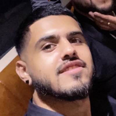 hola_itsmerohit's profile picture. 