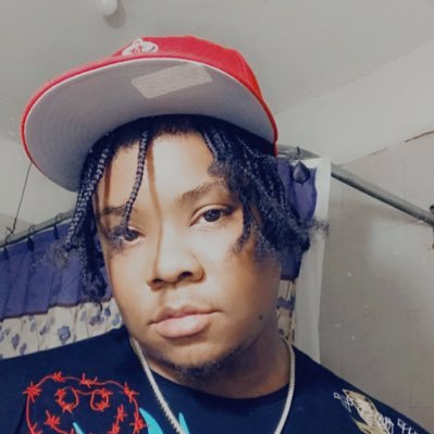 BrickCity raised Stoner🍃Dancer🕺c/o 2017 LongLiveMyFallenLoveone AMB MotherLandthuggin😈🦍👌