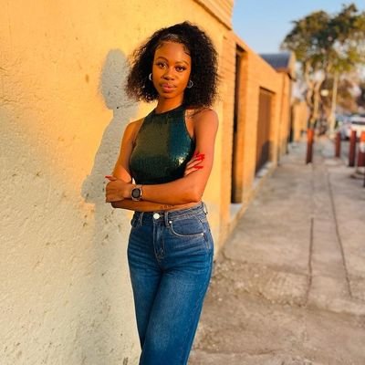 sibonelozwane29's profile picture. 