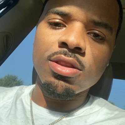 RIP My Niggas 🙏🏽 #HTTR
Strayer Uni 29' 🎓
Future Tech Geek 🤓💻