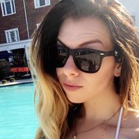 Holly (@baker_holly3) 's Twitter Profile