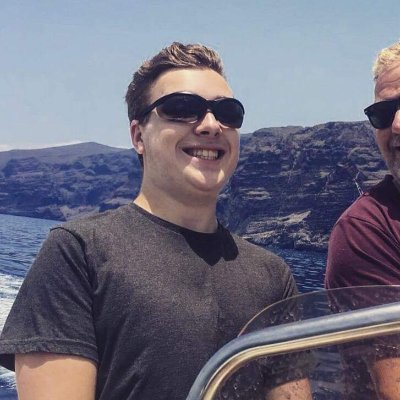 Video Editor and Social Media Manager // Former @DrJulieSmith & @zerozeronation Media Manager // Massive #afcb🍒 fan