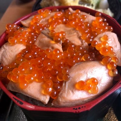 ただの人生詰んでるおっさんサラリーマン。競馬が大好き。むしろもう食べる事と競馬にしか興味が無い。