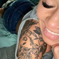 Connie (@deno_connie7) 's Twitter Profile