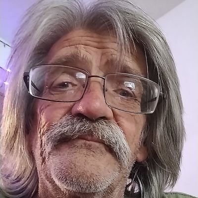 ThomasBNie97391's profile picture. 