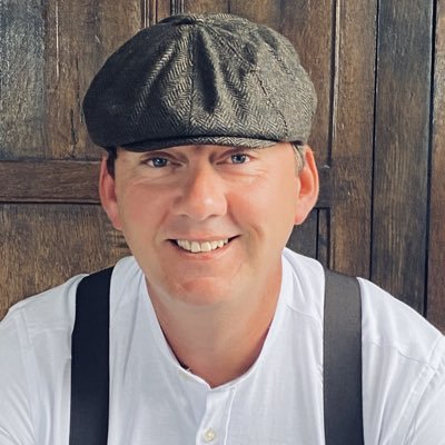 Presenter of The swinging 60’s, Tuesday evenings 6-8pm on #Suffolksoundradio. Part time stunt performer in film & tv and high speed driving coach