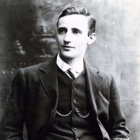 WhatisThestars's profile picture. Walter Mittys eccentric uncle,Marxist (more Groucho than Karl) Dubliner with one way ticket to Palookaville or maybe not