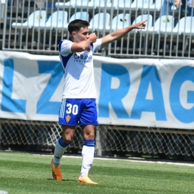 Jugador del Real Zaragoza 💙🤍 | @adidas