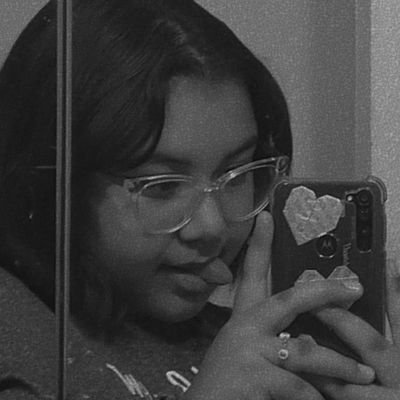 SugaFan06897439's profile picture. ✿°- 💗🦢🌷🤍 -°✿