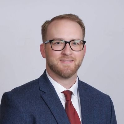 Husband, Father, Texas-Arkansas Lawyer. Country life advocate.
