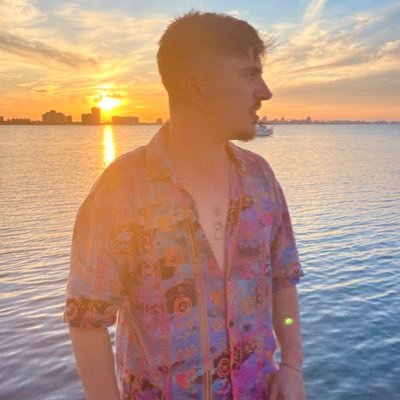 33⏳- Enfermero. Gryffindor. Entrenador Pokémon. Berlín, Barcelona ❤️- Sevilla 🏠 - Madrid📍