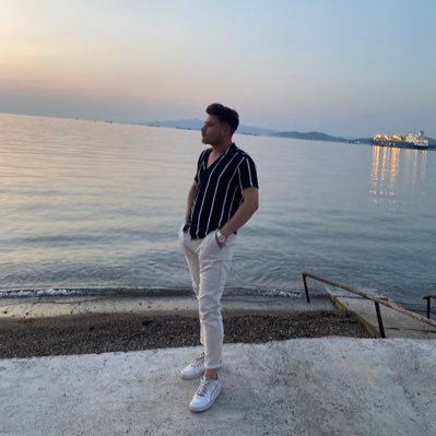 Umut77979000's profile picture. Manisa
GALATASARAY
instagram\umuttozun