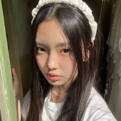 ccpoesia's profile picture. 