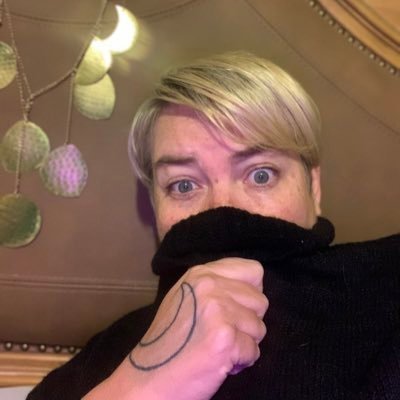 eclecticgyrl's profile picture. Echelon cult member. IYKYK. Florida life. Beach girl.