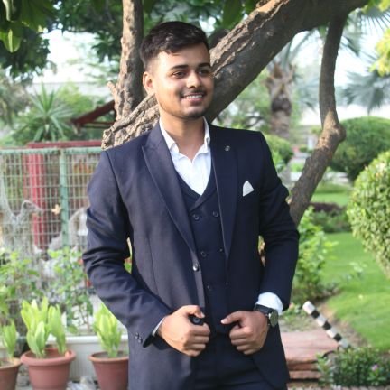 ayushrtripathi's profile picture. सत्यमेव जयते !!