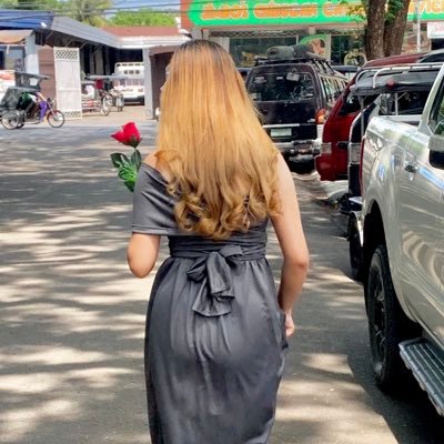 _leslieannmv's profile picture. 𝚜𝚝𝚞𝚍𝚢 𝚗𝚘𝚠, 𝚑𝚞𝚜𝚝𝚕𝚎 𝚕𝚊𝚝𝚎𝚛 ☺️