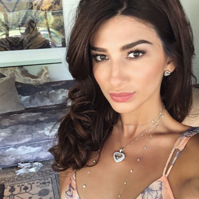 nnabeen's profile picture. Short words can't describe my wonderful soul.