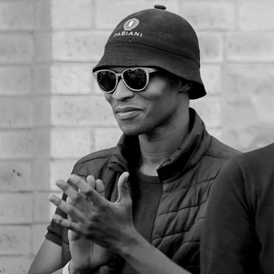 Papzen_Sa's profile picture. 💃

All I do is retweet