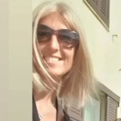 mare sole pizza gelato fiori spritz libri 2 pargoli 1 infiltrato 2 cacciatori di topolini
