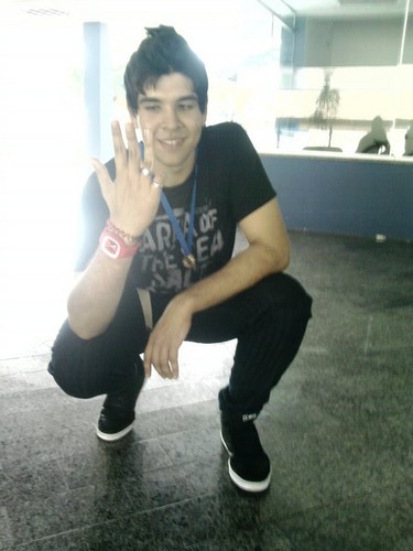 Conta no youtube se escrevam *-*