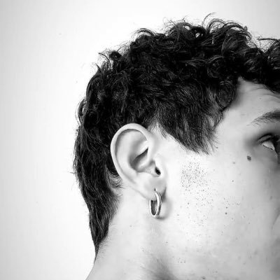 mehradmanam's profile picture. مهربون باش.