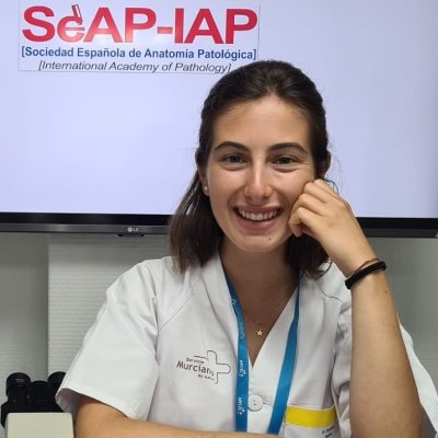 Descubriendo mundos microscópicos (y algún que otro macroscópico) gracias a la ayuda Horacio Oliva de la @SEAP_IAP de la mano de @edusqo
#AnatomíaPatológica