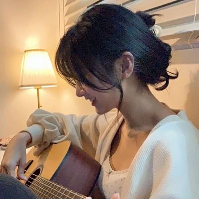 gladis_iyv42472's profile picture. Only my self who knows my life