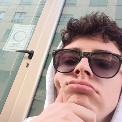 Javi12s's profile picture. El arte de no hacer nada