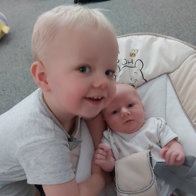 anna_m_lee95's profile picture. 27