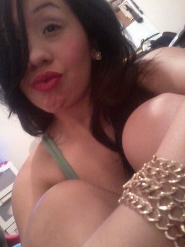 carlababii101's profile picture. Never say never ;)