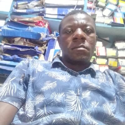 Born in Bali nyonga
Spare parts seller
Leave in Douala