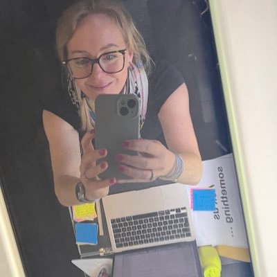 tabethanewman's profile picture. UK researcher, data scientist, writer. Runs Timmus Research. Interested in survey design, digital literacies, statistics, UX, wellbeing. Used to radio-track 🦊