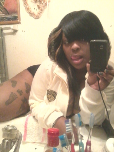 MIZZ_AMILL26G7's profile picture. LIVING LIFE ON MY OWN EDGE! SMOKE, DONT DRINK, ALL I KNO IS $$$$ SO EVERYDAY IMA GRIND HARD..SHOUT OUT 2 DYCE JACOB & DPE SOUTH, MY DVH NIGGA$$, ! FUK WIT MEH