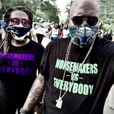 FOLLOW ME @noisemakernation ON IG MAJIC102.3 THE NOISEMAKER NATION #NMNTV {NOISEMAKERTV} NMNisReal #HeadphonesInCubical