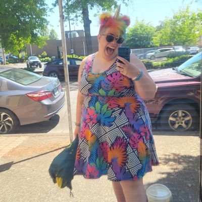 https://t.co/EyEejfamSs
Government Gal | Biker | Episcopalian |
she/her 🏳️🌈
