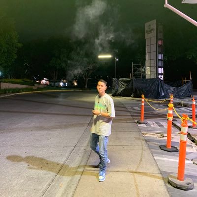 BmdzHam's profile picture. 