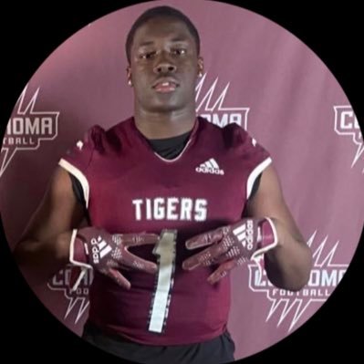 LB @coahomafootball | #JUCOPRODUCT NEW ACCOUNT OLD ONE HACKED