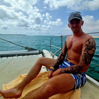 Tom1994L's profile picture. 